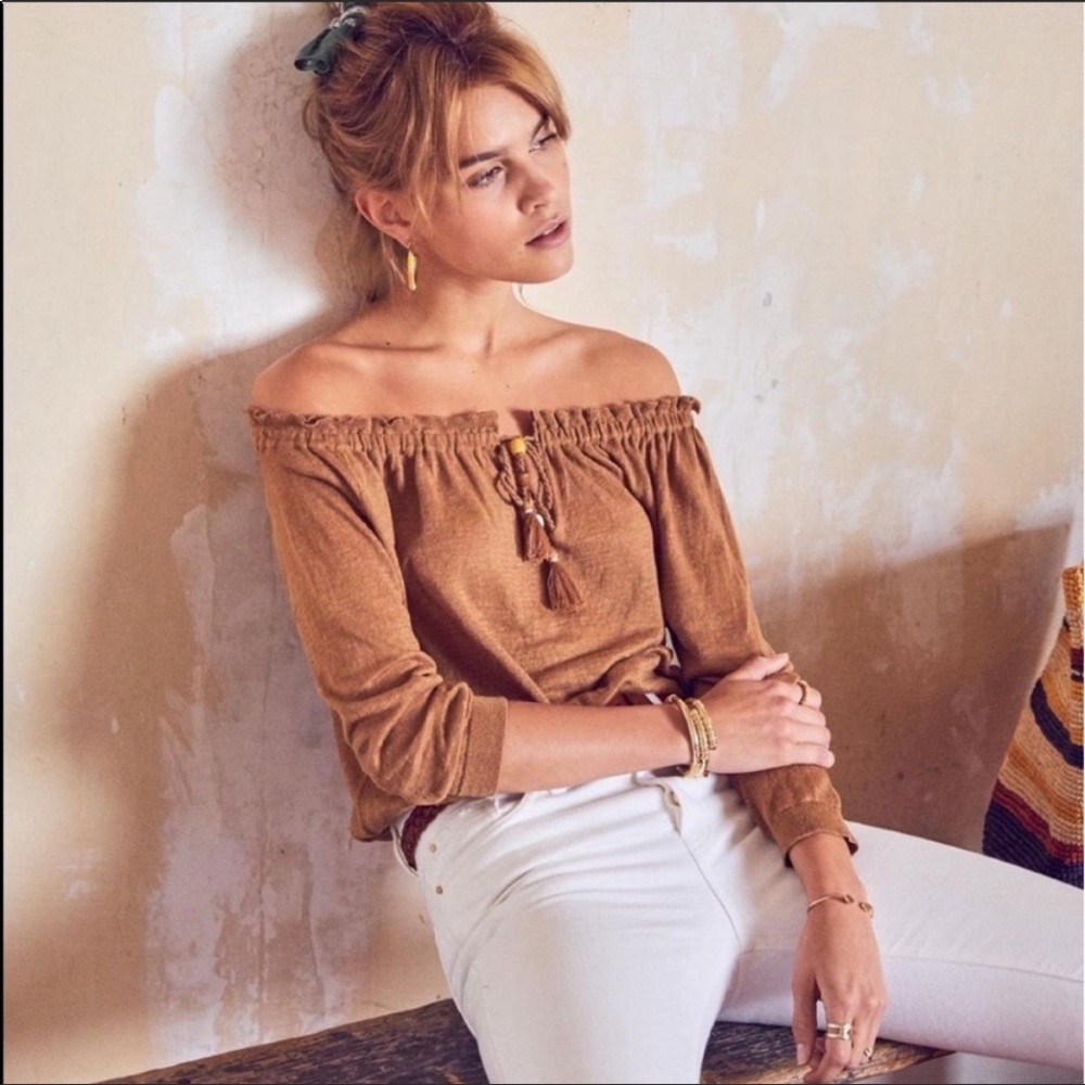 NWT Sezane Dolores Top